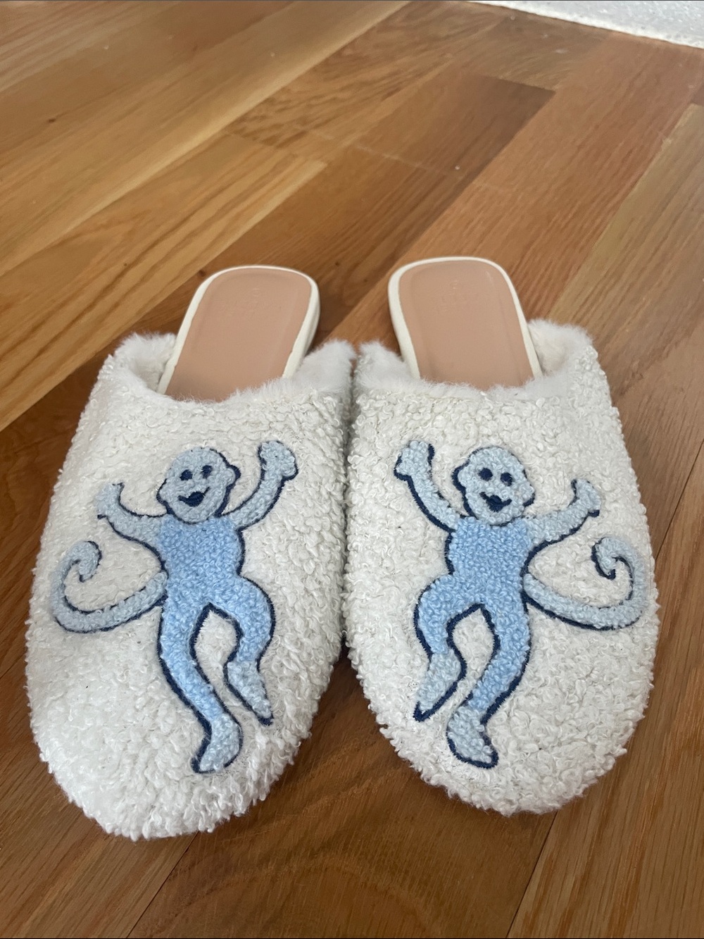 Roller Rabbit Cream Sherpa Slip-On Slippers with Light Blue Monkey Motif
